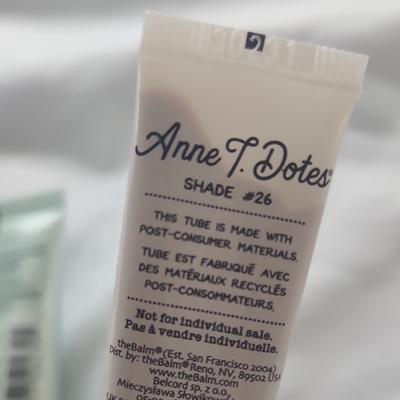 Tarte Cream Foundation for Flawless Coverage - Picture 4 of 5